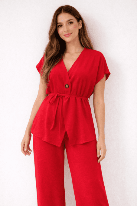 Ensemble 2 pièces ceinturé, haut croisé & pantalon rouge